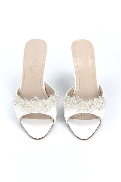 Lucine Esnek Yumuşak Kaymaz Taban (8 cm) Beyaz Cilt El Yapımı Şeffaf Boncuk Detaylı Kadın Topuklu Terlik 