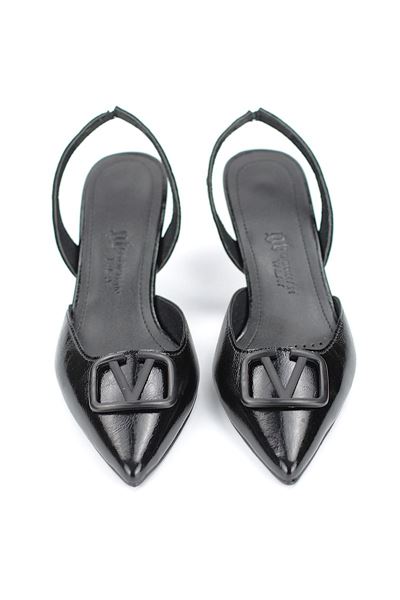 Jolie Esnek Kaymaz Taban Siyah Rugan Orta Topuklu(4-6 cm) Siyah Mat V Toka  Klasik Topuklu Ayakkabı