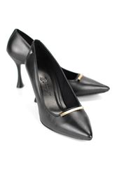 Arina Esnek Yumuşak Kaymaz Taban (8 cm) Siyah Cilt İnce Çubuk Toka Kadın Topuklu Ayakkabı