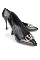 Hana Esnek Yumuşak Kaymaz Taban (8 cm) Siyah Rugan V Toka Kadın Topuklu Ayakkabı