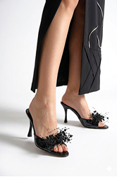 Almas Esnek Yumuşak Kaymaz Taban (8 cm) Siyah Rugan El Yapımı Boncuk Detaylı Kadın Topuklu Terlik 