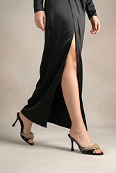 Lucine Esnek Yumuşak Kaymaz Taban (8 cm) Siyah Rugan El Yapımı Altın Boncuk Detaylı Kadın Topuklu Terlik 